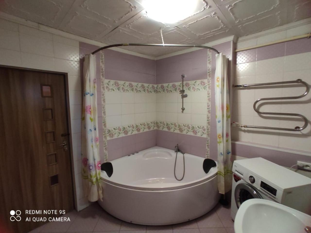 Hostel "Ormanova" 阿拉木图 外观 照片